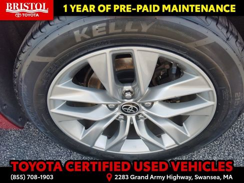 Certified 2022 Toyota Avalon XLE FWD image 11
