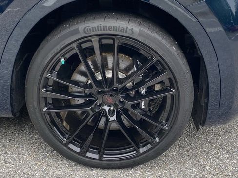 New 2024 Maserati Levante Trofeo image 12