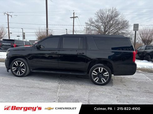Certified 2019 Chevrolet Suburban LT w/ RST Edition image 6