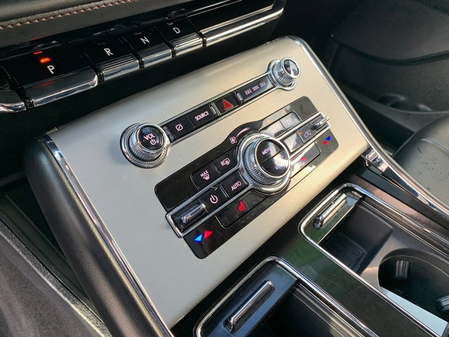 Certified 2023 Lincoln Aviator AWD w/ Premium Package image 25