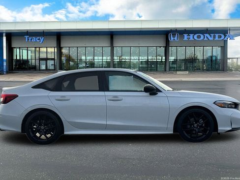 Certified 2025 Honda Civic Sport image 3