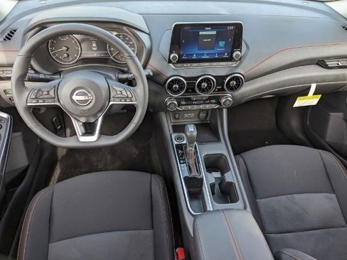 New 2025 Nissan Sentra SR image 23