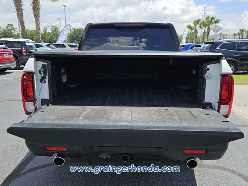 Used 2021 Honda Ridgeline Black Edition image 13