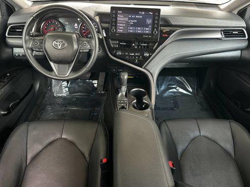 Used 2024 Toyota Camry XSE FWD image 9