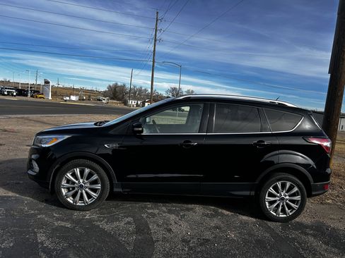 Used 2018 Ford Escape Titanium w/ Ford Safe & Smart Package image 2