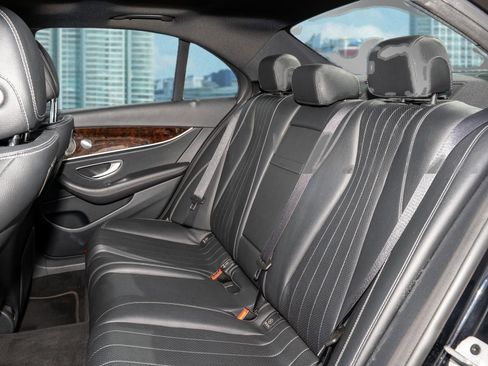 Used 2019 Mercedes-Benz E 300 4MATIC w/ Premium 1 Package image 17