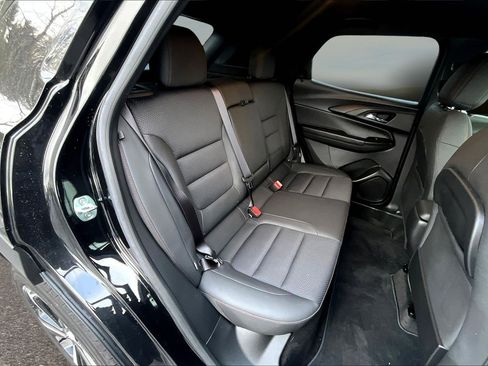 Used 2023 Chevrolet TrailBlazer RS image 16