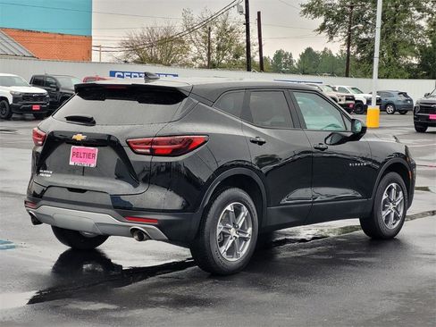 Used 2023 Chevrolet Blazer LT w/ Driver Confidence Package image 6