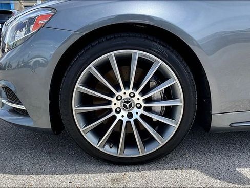 Used 2017 Mercedes-Benz S 550 Sedan image 30