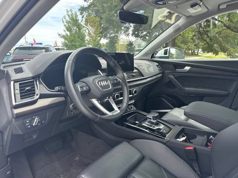 Used 2023 Audi Q5 e Premium Plus w/ Premium Plus Package AWD/4WD image 10