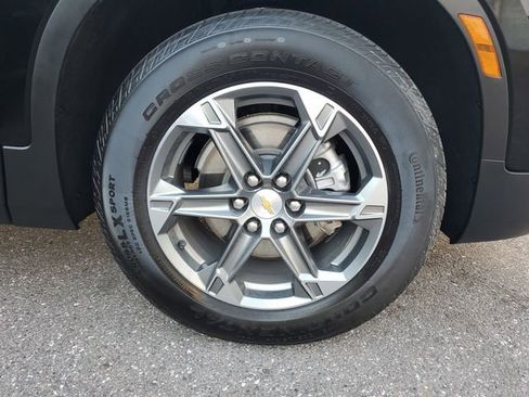 Used 2025 Chevrolet Blazer LT FWD image 5