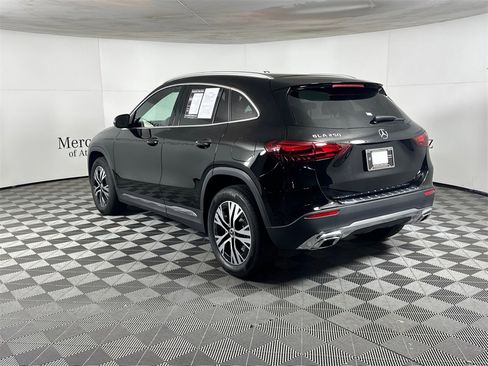 Certified 2025 Mercedes-Benz GLA 250 image 5