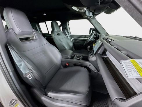 New 2026 Land Rover Defender 110 OCTA AWD/4WD image 29