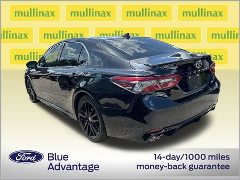 Used 2024 Toyota Camry XSE FWD image 3