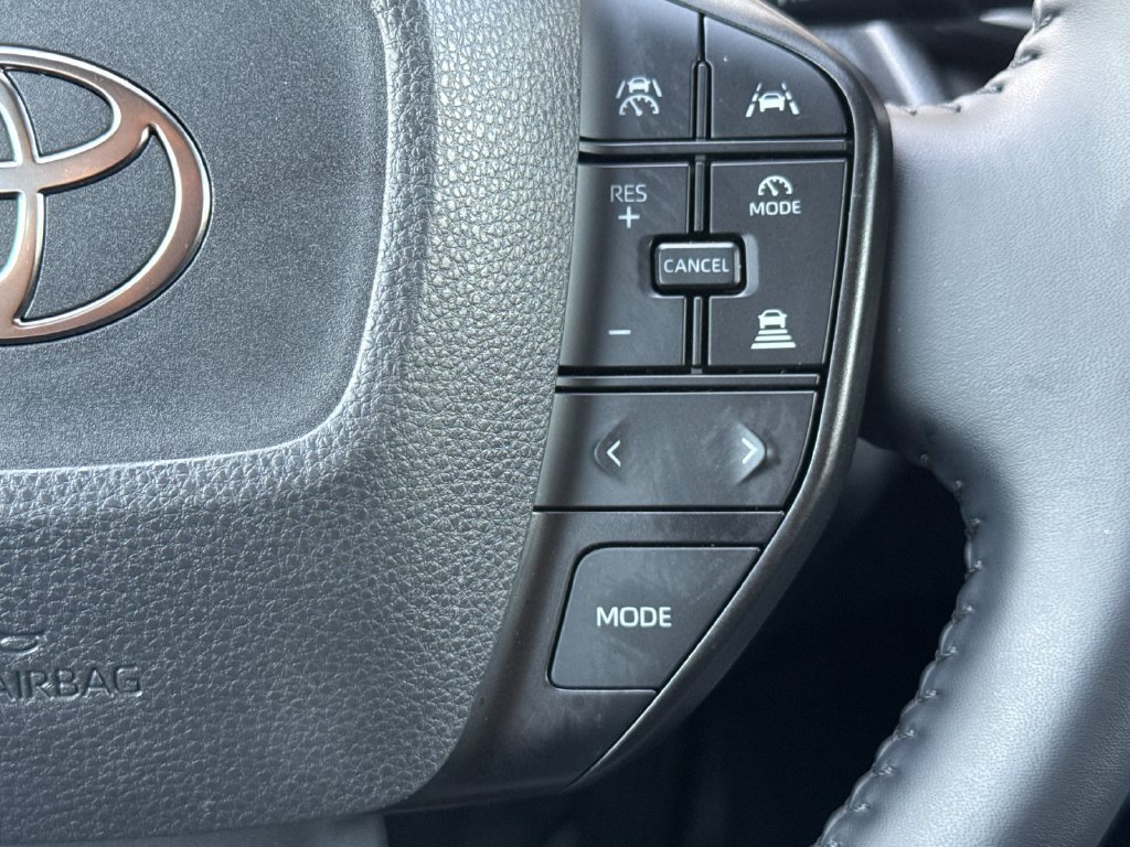 Used 2026 Toyota Prius LE FWD image 26