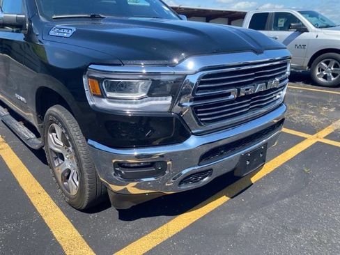 Used 2023 RAM 1500 Laramie AWD/4WD image 3