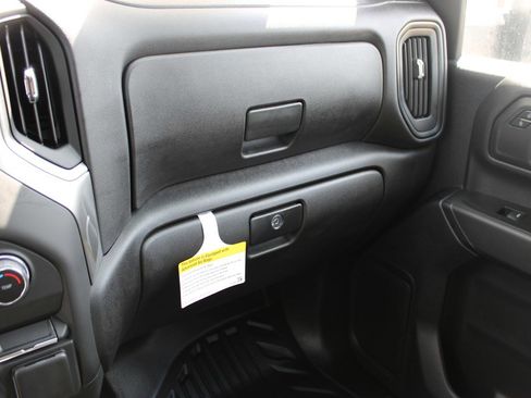 Used 2024 Chevrolet Silverado 2500 W/T w/ WT Convenience Package RWD image 29