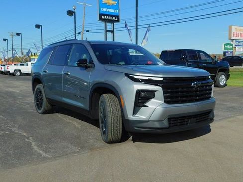 New 2026 Chevrolet Traverse LT w/ Midnight/Sport Edition FWD image 4
