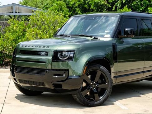 New 2026 Land Rover Defender 110 X-Dynamic SE AWD/4WD image 6