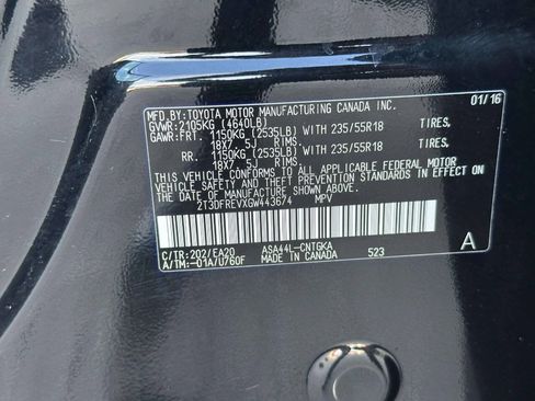 Used 2016 Toyota RAV4 Limited AWD/4WD image 25