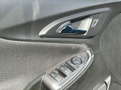 Used 2021 Chevrolet Malibu LS FWD image 22
