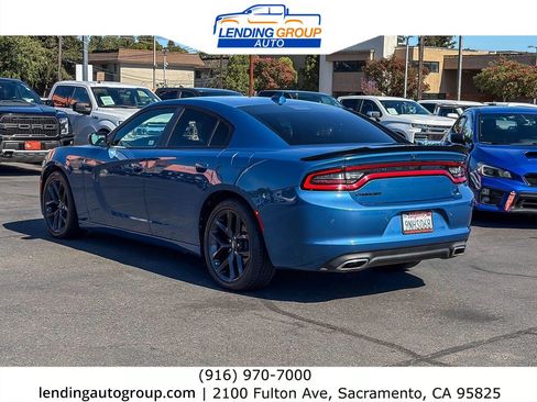 Used 2023 Dodge Charger SXT w/ Blacktop Package RWD image 2