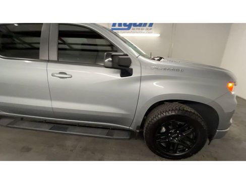 Used 2025 Chevrolet Silverado 1500 RST image 2