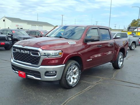 Used 2025 RAM 1500 Big Horn AWD/4WD image 8