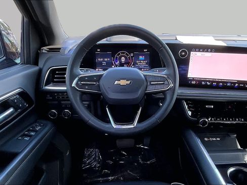 Used 2025 Chevrolet Tahoe Premier RWD image 6
