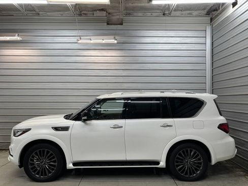 Used 2023 INFINITI QX80 Premium Select w/ Cargo Package AWD/4WD image 10
