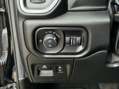 Used 2023 RAM 1500 Laramie AWD/4WD image 21