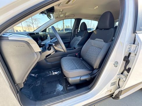 Used 2025 Nissan Kicks SV image 22