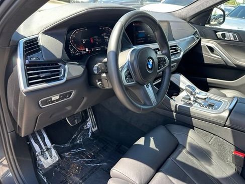 Used 2022 BMW X6 xDrive40i w/ Executive Package AWD/4WD image 22
