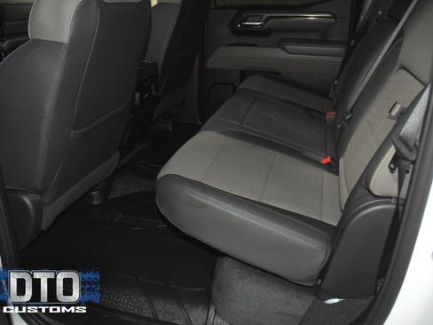 Used 2025 Chevrolet Silverado 1500 ZR2 w/ Technology Package AWD/4WD image 49