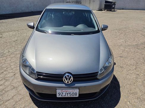Used 2012 Volkswagen Golf 4-Door FWD image 6