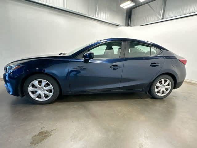 Used 2015 MAZDA MAZDA3 i Sport FWD image 2