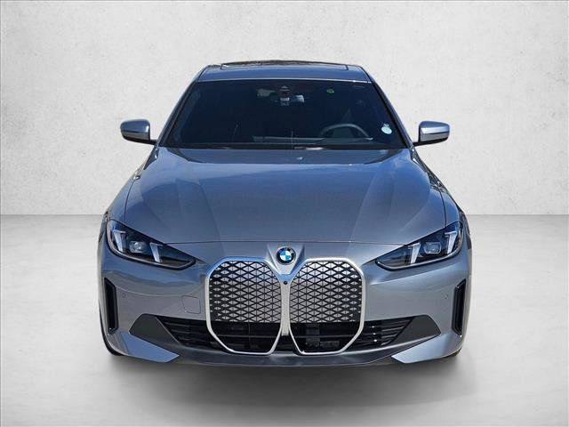 Used 2026 BMW i4 eDrive40 w/ Premium Package RWD image 2