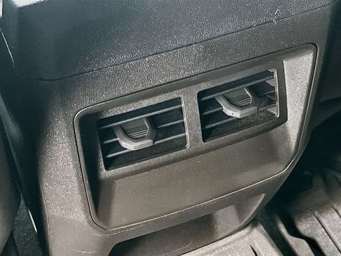 Used 2025 Chevrolet Colorado Trail Boss AWD/4WD image 25