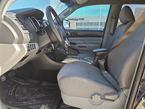 Used 2013 Toyota Tacoma image 15