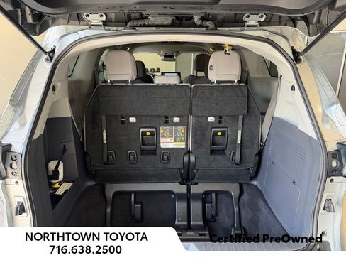 Used 2024 Toyota Sienna LE AWD/4WD image 14