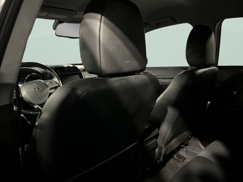 Used 2024 Mitsubishi Outlander Sport SE image 13