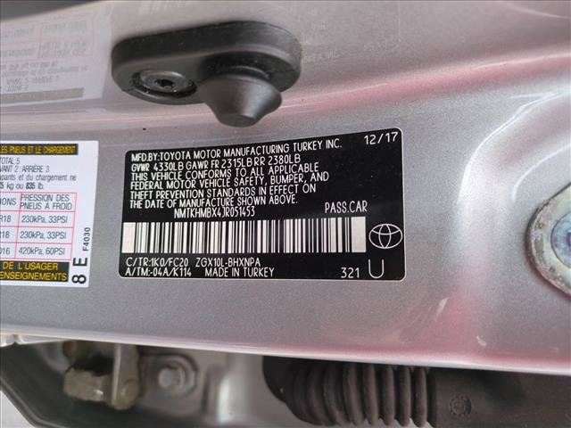 Used 2018 Toyota C-HR XLE FWD image 23