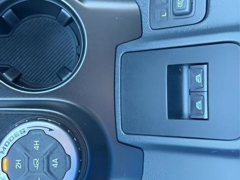 Used 2022 Ford Bronco Badlands image 22