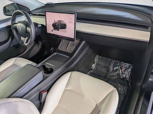Used 2023 Tesla Model Y Long Range AWD/4WD image 21