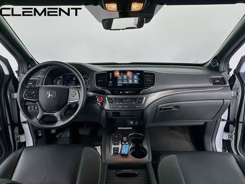 Used 2023 Honda Passport EX-L image 12