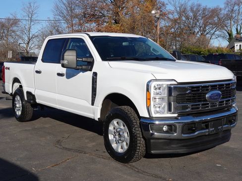 Used 2023 Ford F250 XLT image 4