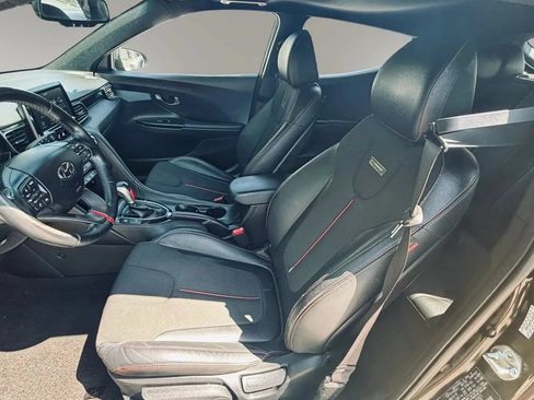 Used 2020 Hyundai Veloster 2.0 Premium FWD image 9