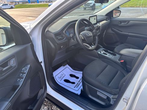 New 2026 Ford Escape Active w/ Cold Weather Package image 9