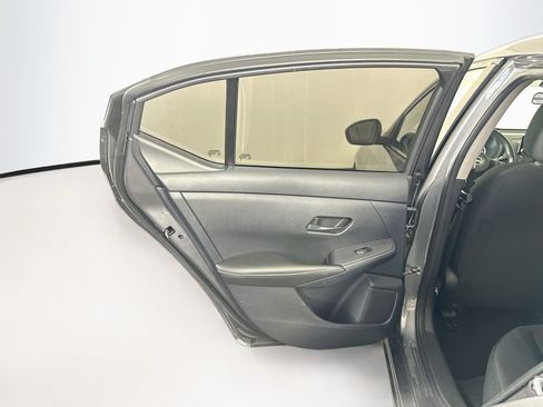 Used 2024 Nissan Sentra S FWD image 26