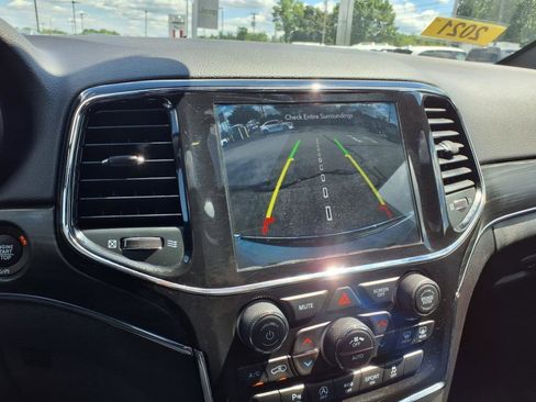 Used 2021 Jeep Grand Cherokee Limited image 22